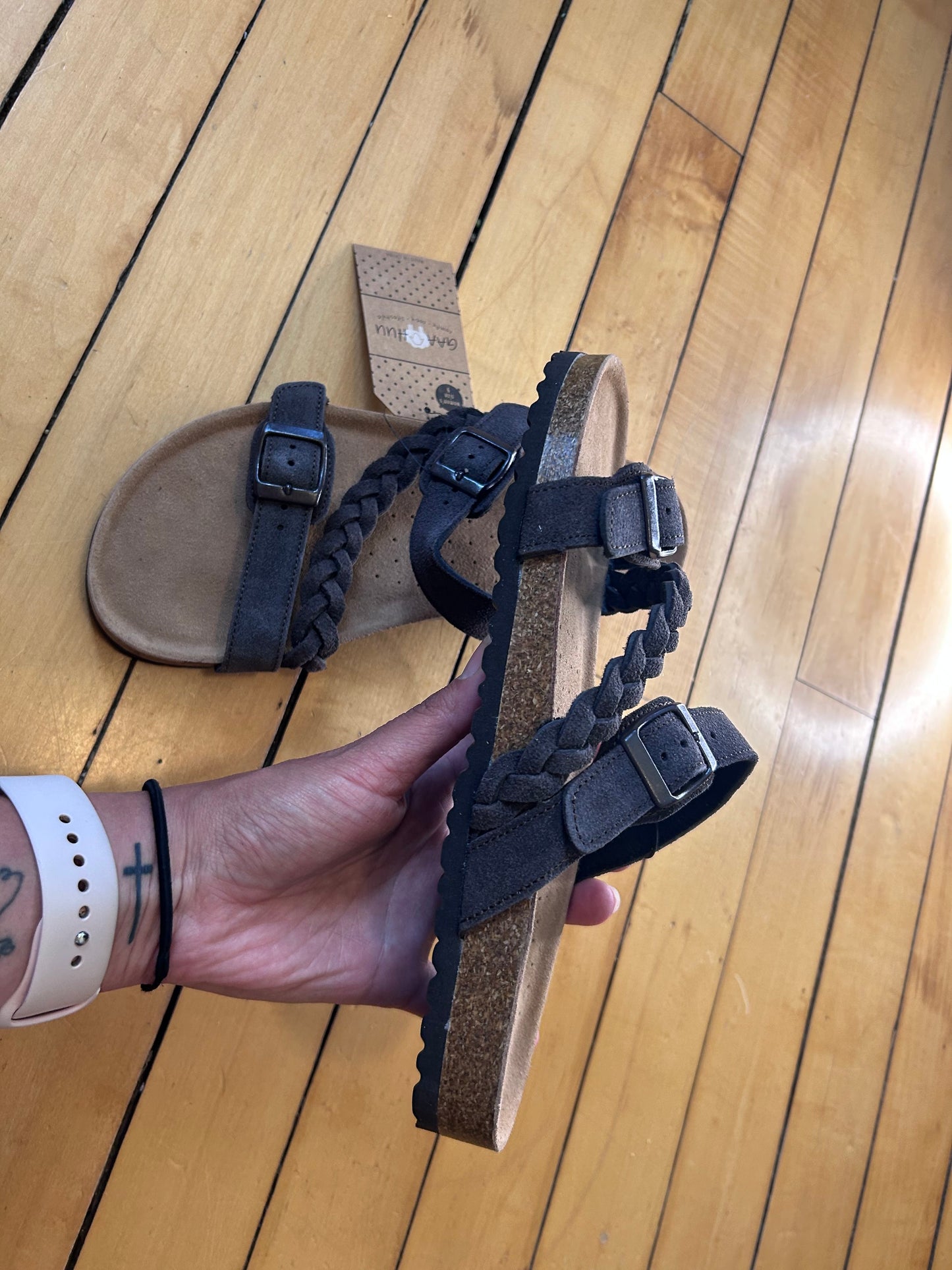 Braided Criss Cross Sandal - Black