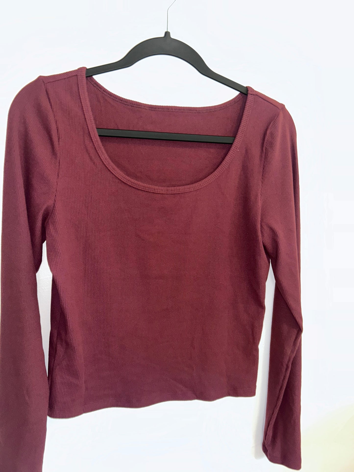Ribbed U-Neck Long Sleeve