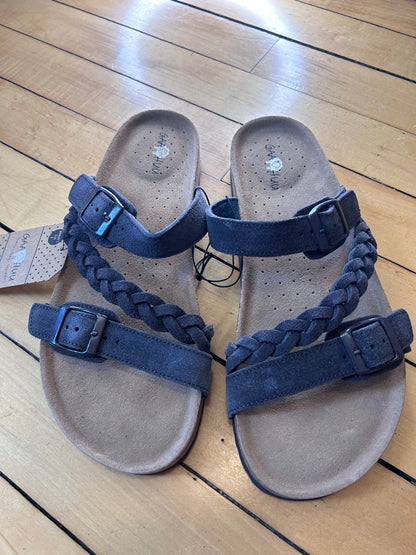 Braided Criss Cross Sandal - Black